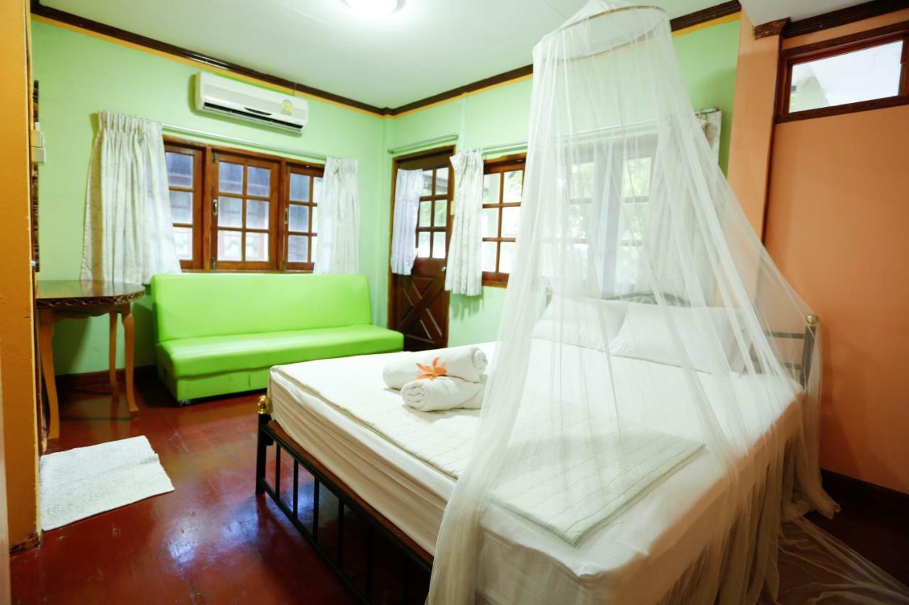 Kasemsuk Resort Bang Saphan Exteriör bild